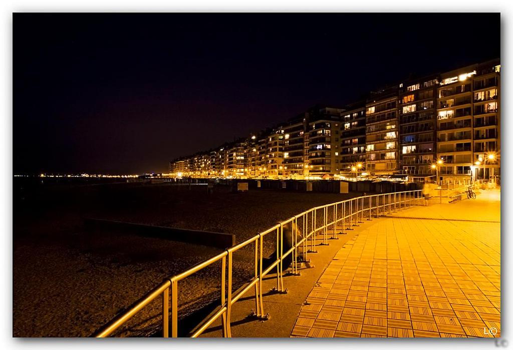 Hotel Chalet Aan Zee De Haan Zewnętrze zdjęcie